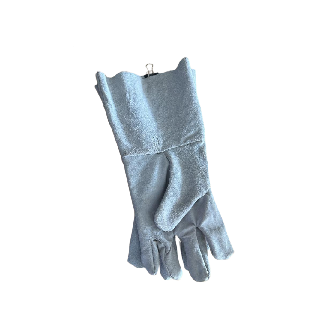 WHITE LEATHER GLOVE in Kenya